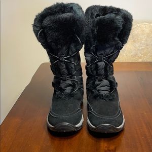Khombu black suede, mid calf faux fur lined boots